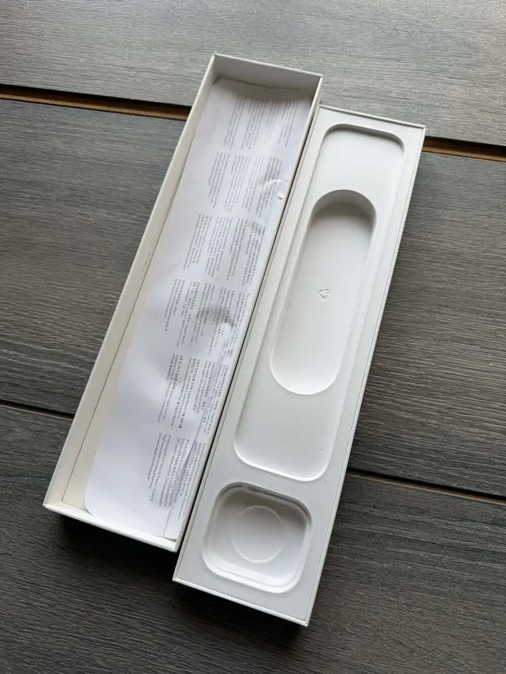 Apple Watch SE 44mm Gold Aluminum Starlight Box